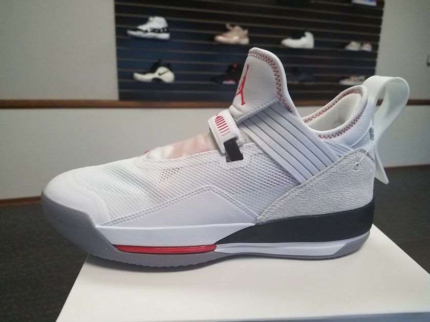 Air Jordan 33 Low SE CD9560-106 Release Date